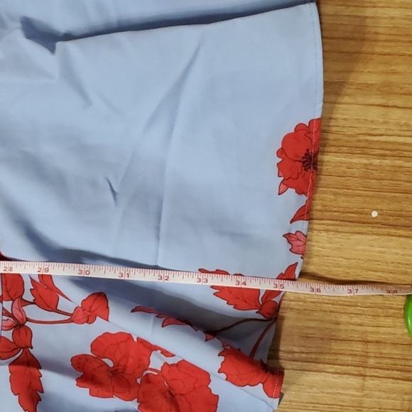 Adrianna‎ Papell pretty blue red roses asymmetrical flounce hem tulip Dress sz 2 - Picture 11 of 12